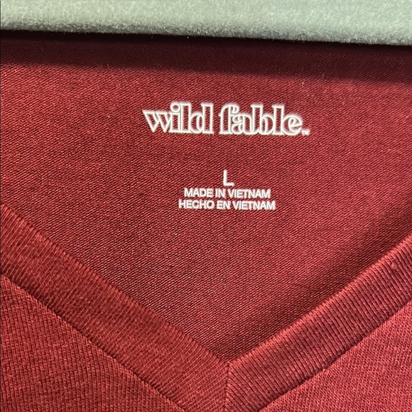 Wild Fable Red Crop T-Shirt Fitted Style - Picture 2 of 4